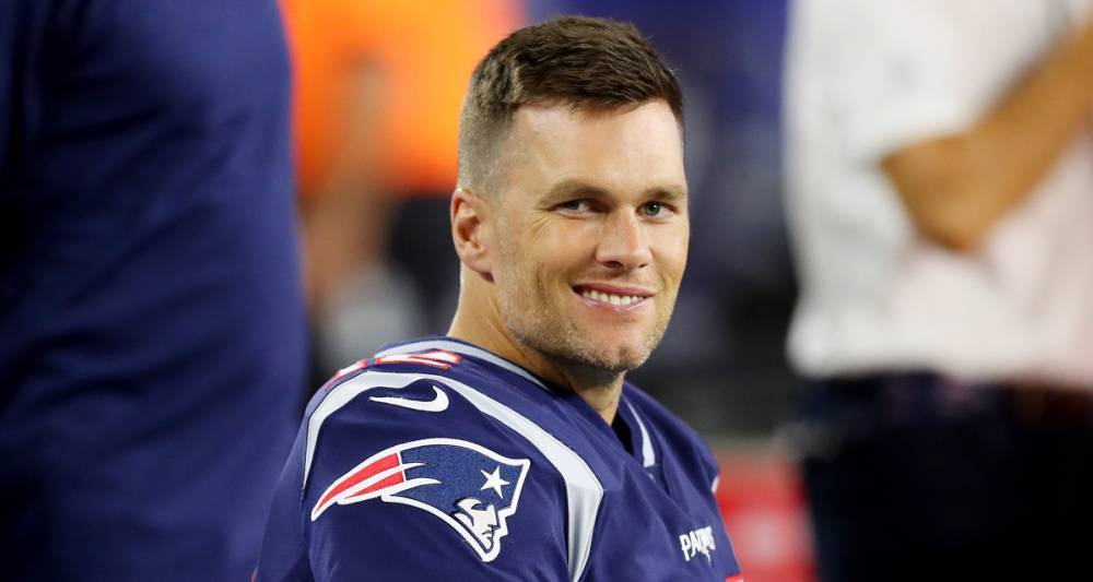 The Internet Is Reading Tom Brady's Lips & Freaking Out About What He Just Said! - www.justjared.com - New York - North Carolina - city Syracuse, state New York