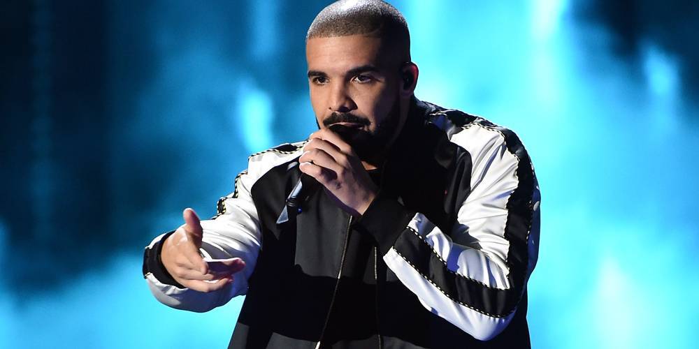 Drake 'Leaks' New Music & Makes Controversial Reference to Michael Jackson - Listen & Read the Lyrics! - www.justjared.com - Chicago - city Brooklyn