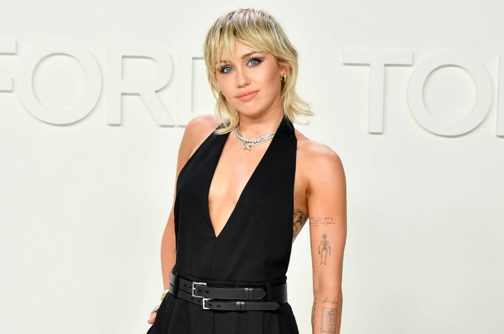 Miley Cyrus Cancels Bushfire Benefit Concert Due to Coronavirus Concerns - www.billboard.com - Australia
