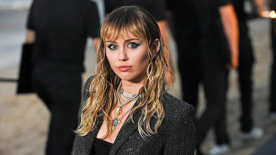 Coronavirus cancels Miley Cyrus' Australia bushfire relief concert - www.foxnews.com - Australia