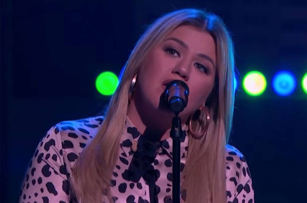 Kelly Clarkson Rocks Out to Halsey's 'Graveyard' For Latest Cover: Watch - www.billboard.com