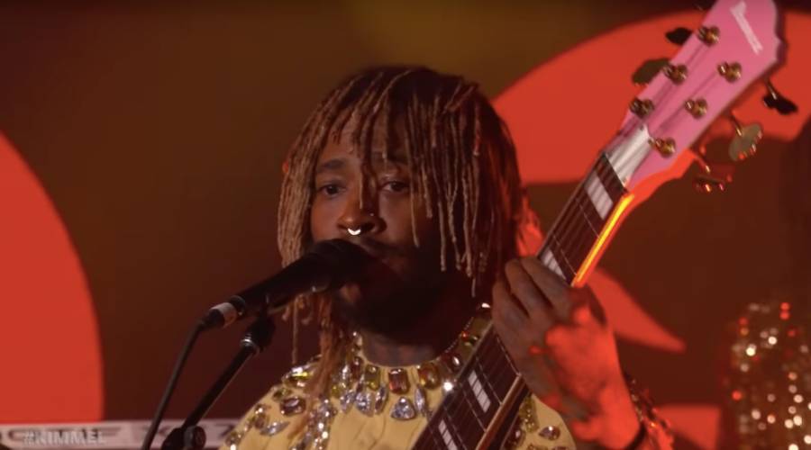 Thundercat Honors Mac Miller With “What’s The Use” & “Black Qualls” Performance - genius.com