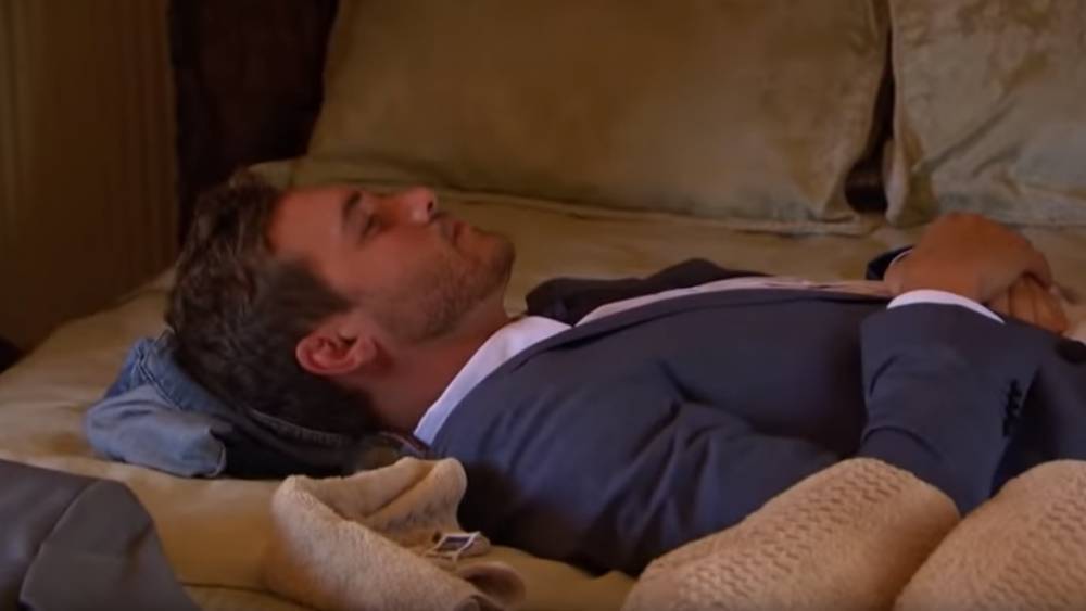 'The Bachelor': Chris Harrison's Bombshell News to Peter Revealed: Why He Wanted to 'Pass Out' - www.etonline.com