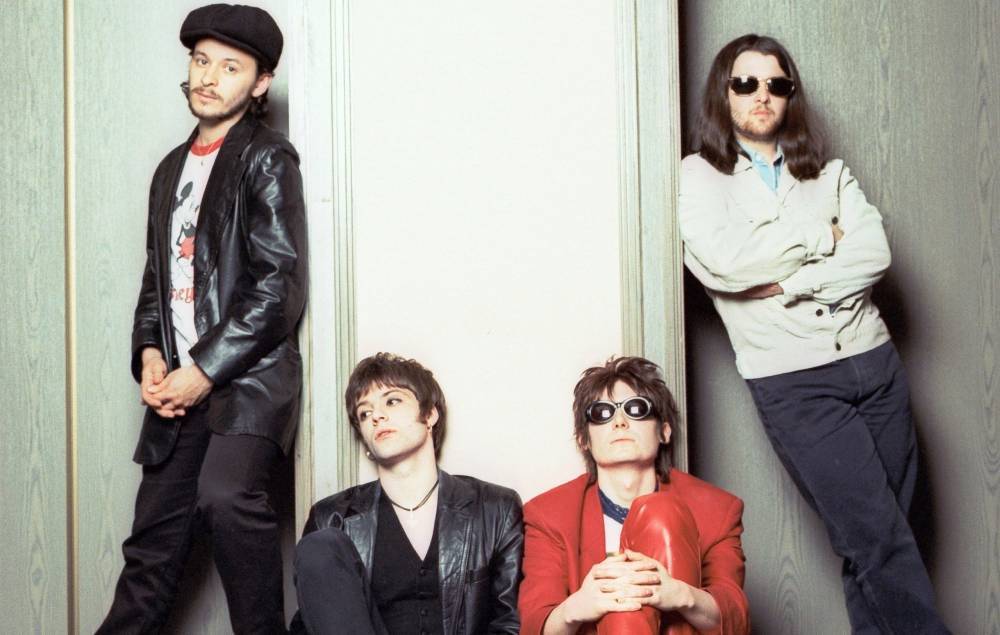 Nicky Wire tells us about the Manics’ ‘Gold Against The Soul’ reissue: “It’s a strange and curious record” - www.nme.com