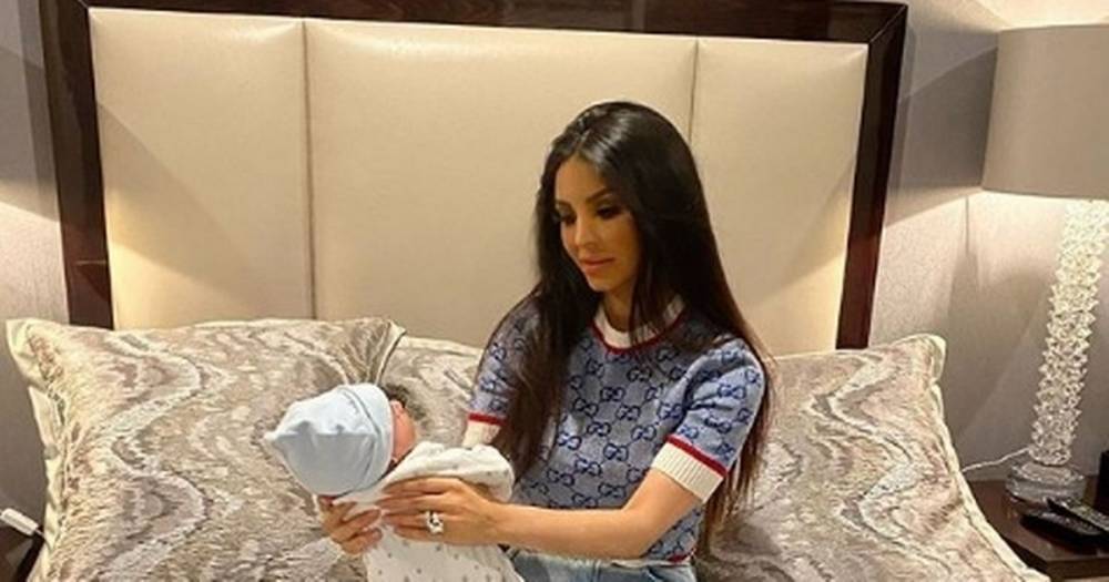 Amir Khan's wife shares the first snap of their baby son - www.manchestereveningnews.co.uk