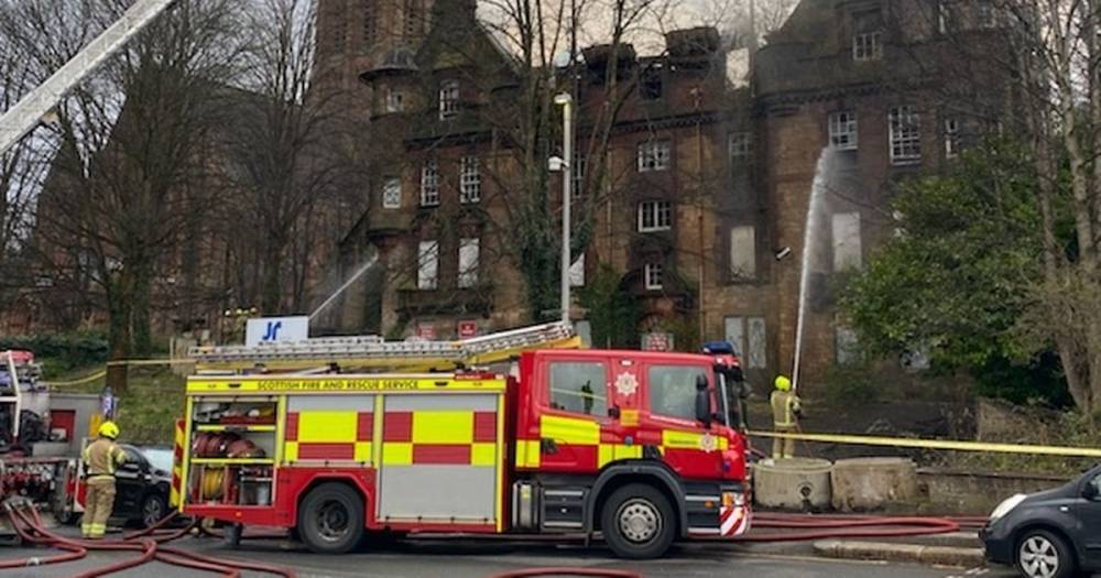 BREAKING NEWS: Paisley's historic TA building in the High Street is set ablaze - www.dailyrecord.co.uk - Scotland