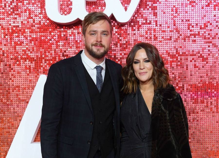Iain Stirling pays heartbreaking tribute to Caroline Flack after funeral - evoke.ie