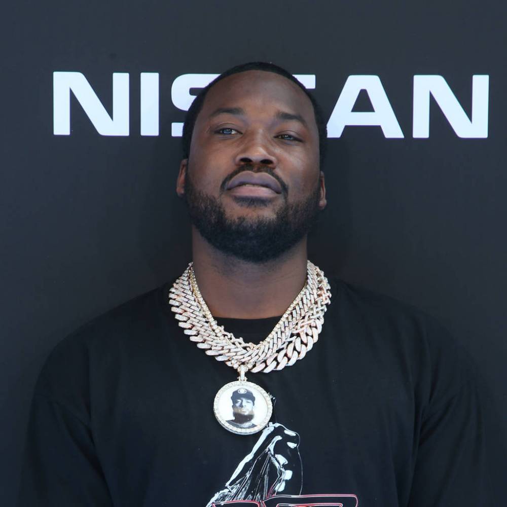 Meek Mill accuses authorities of racial profiling in plane searches - www.peoplemagazine.co.za