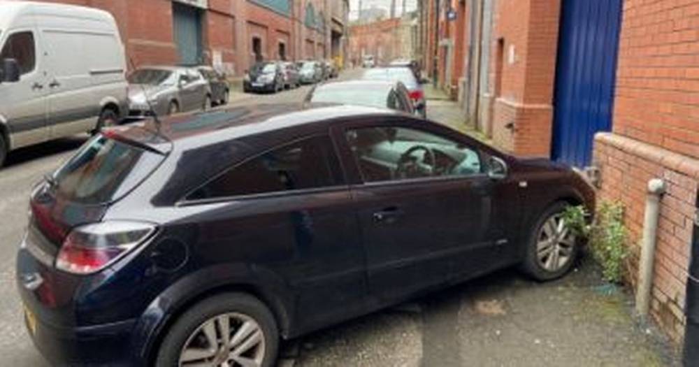 Parking on pavements could be banned as it continues to cause nightmare for pedestrians in Greater Manchester - www.manchestereveningnews.co.uk - London - Manchester