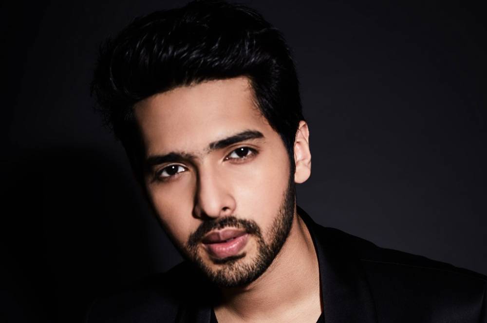 Indian Singer-Songwriter Armaan Malik Signs With Arista Records For His First English Single: Exclusive - www.billboard.com - Britain - India