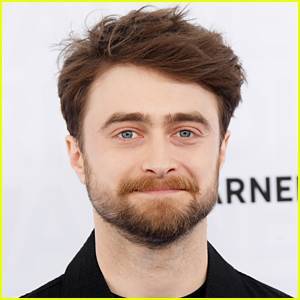 Daniel Radcliffe Thinks He Knows Why Everyone Thinks He Has Coronavirus After That Viral Fake Tweet - www.justjared.com