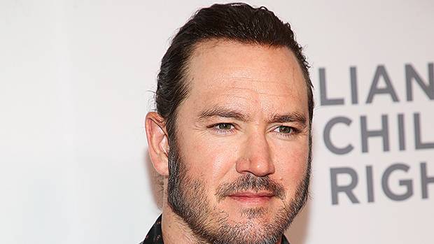 Mark-Paul Gosselaar Hair Makeover: He Transforms Into ‘Saved By The Bell’ Character In Blond Wig - hollywoodlife.com