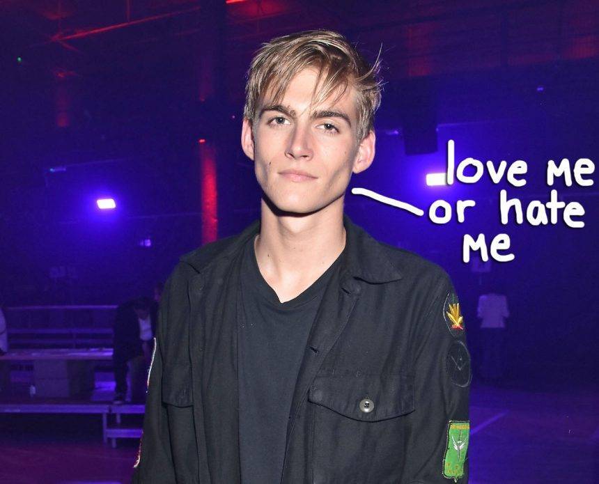 Presley Gerber Lashes Out Over Hate From His ‘Little Face Tattoo’ & Compares It To Changing ‘Genders’! - perezhilton.com