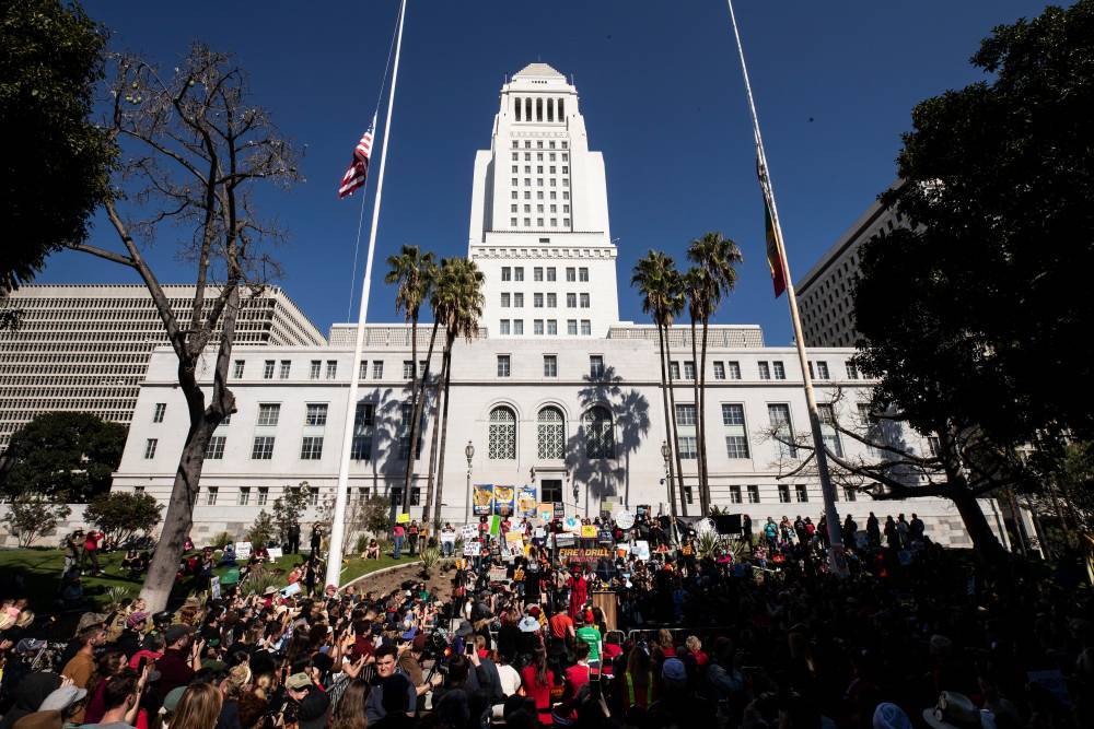 L.A. City Hall Closed To Filming As City Moves To Curb Coronavirus - deadline.com - Los Angeles - county Hall - city Filmla