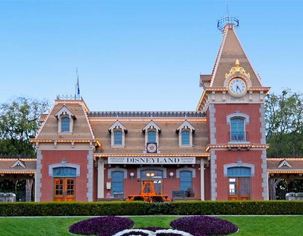 Disneyland Is Temporarily Closing Due to Coronavirus Outbreak - www.eonline.com - California