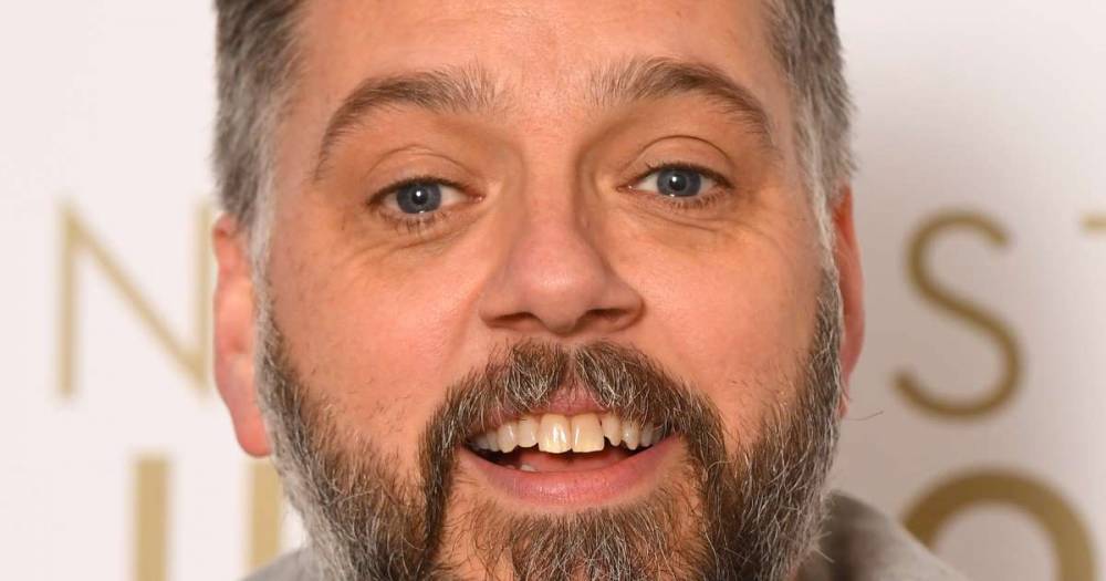Iain Lee saves life of second suicidal listener who phoned radio show after overdose - www.msn.com