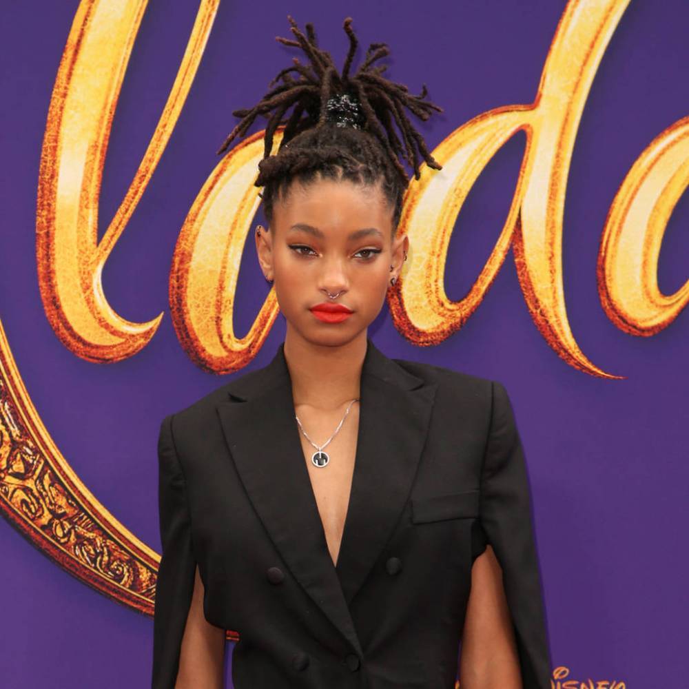 Willow Smith has head shaved during 24-hour performance art piece - www.peoplemagazine.co.za - California - county Cole