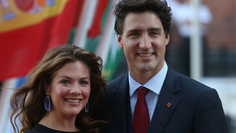 Justin Trudeau's Wife, Sophie Grégoire Trudeau, Tests Positive for Coronavirus - www.etonline.com - Britain