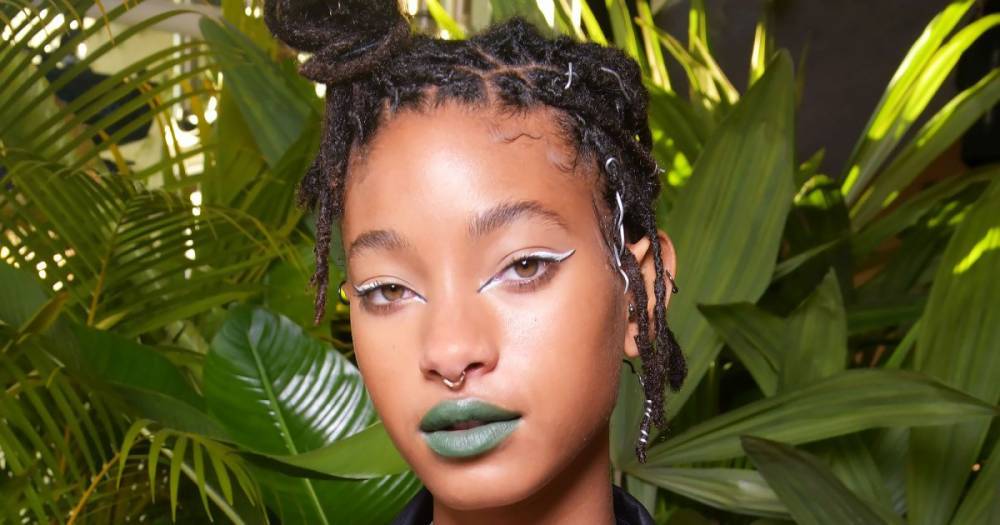 Willow Smith Shaves Her Head, Again, as Part of a Performance Art Piece - www.usmagazine.com - county Cole