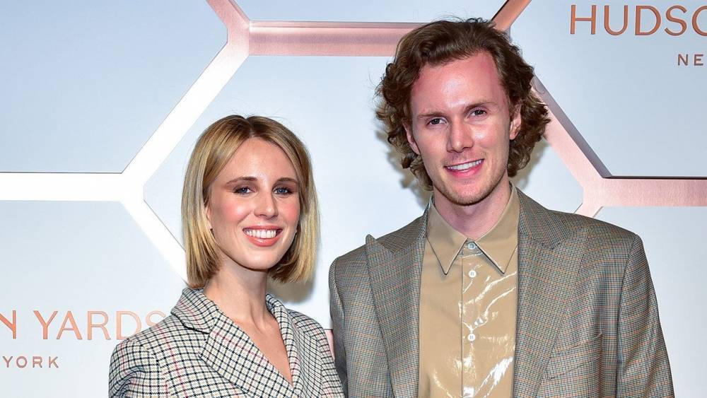 Barron Hilton and Wife Tessa Welcome First Child -- See the Sweet Family Pic - www.etonline.com