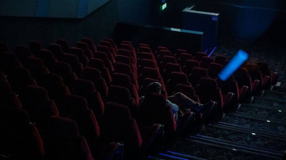 Movie theaters, for now, stay open nationwide - abcnews.go.com - New York
