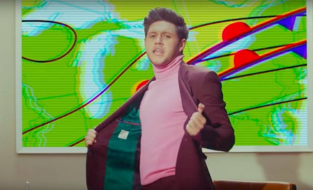 Niall Horan Channels A Local News Weatherman In New Video For ‘Heartbreak Weather’ - etcanada.com