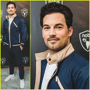 Grey's Anatomy's Giacomo Gianniotti Opens Up About Justin Chambers' Exit from the Show - www.justjared.com - New York - Italy