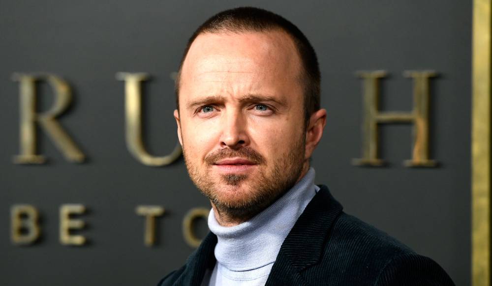 Aaron Paul Reveals He Hasn't Owned a Computer in 10 Years - www.justjared.com