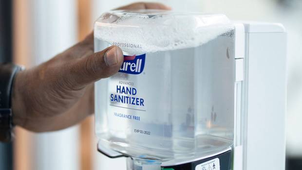 Matt Colvin Donates 17,700 Bottles Of Hand Sanitizer 1 Day After He Admits To Selling Them For Profit - hollywoodlife.com - New York - Tennessee - county Hand - city Sanitizer, county Hand