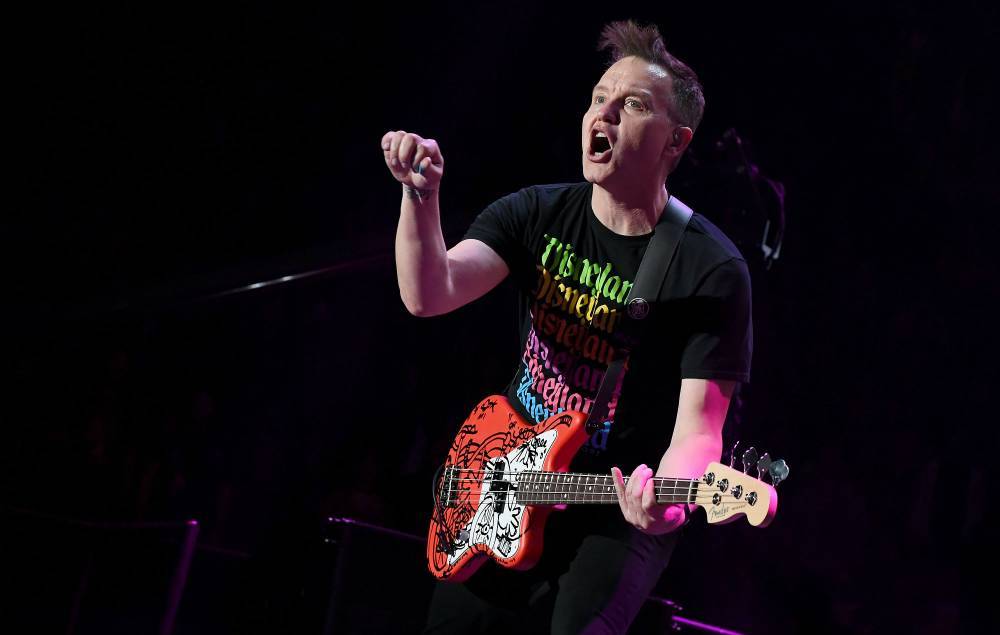 Blink 182’s Mark Hoppus on his family’s decision to self-isolate: “Do the best you can, and take care of each other” - www.nme.com