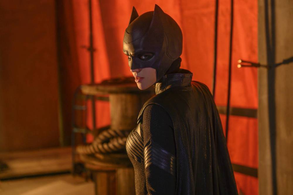 Batwoman Crew Member Paralyzed in On-Set Accident - www.tvguide.com - city Vancouver