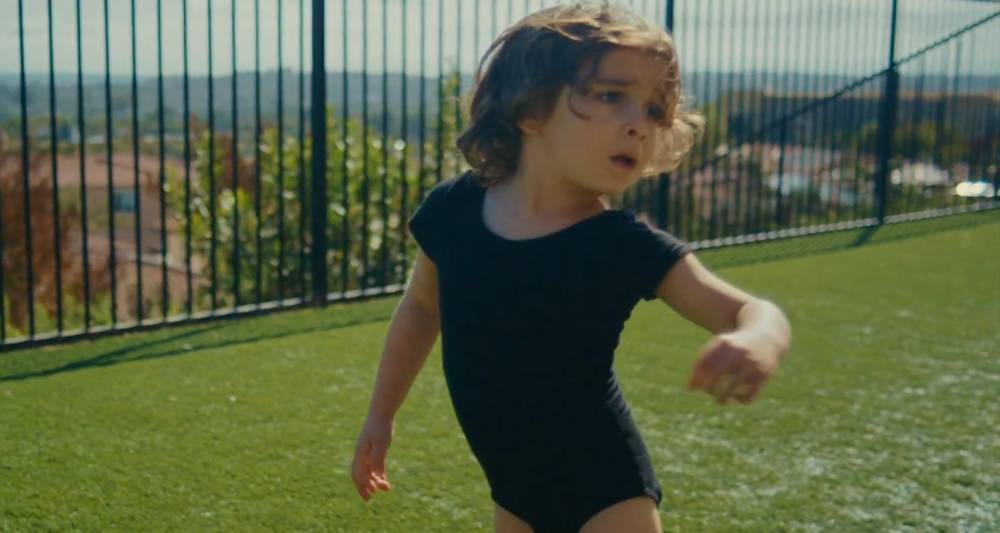 Viral Sensation Boss Baby Brody Stars in Niall Horan's 'No Judgement' Video - Watch Here! - www.justjared.com