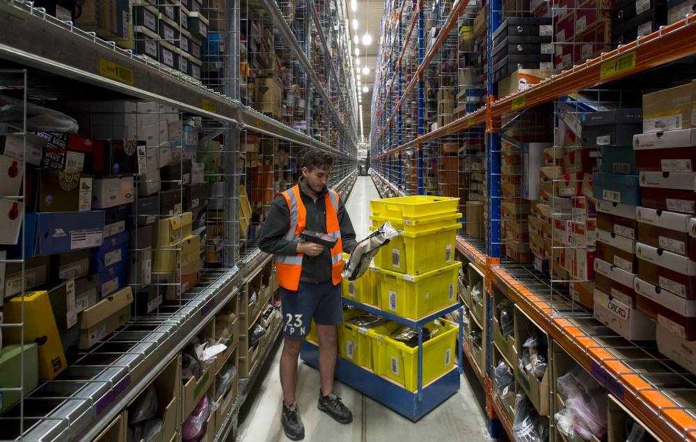 Coronavirus: Amazon suspends warehouse shipments except for medical supplies and “high-demand” items - www.nme.com - USA