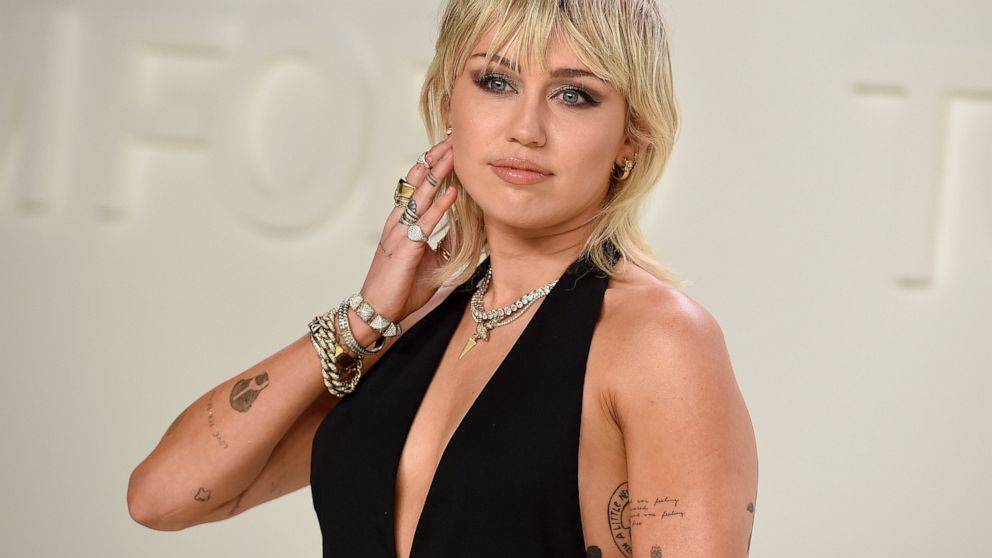 Miley spreads brightness, Stones say home amid coronavirus - abcnews.go.com - Los Angeles