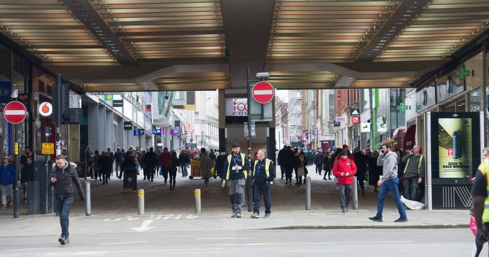 Even in a coronavirus pandemic, Market Street is STILL busy...it wasn't the same story elsewhere in Greater Manchester though - www.manchestereveningnews.co.uk - Manchester