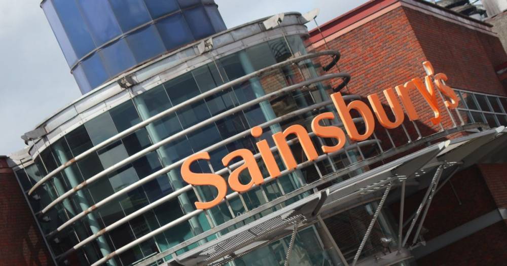 Sainsbury's has changed its rules for shoppers and is limiting food to stop coronavirus stockpiling - www.manchestereveningnews.co.uk