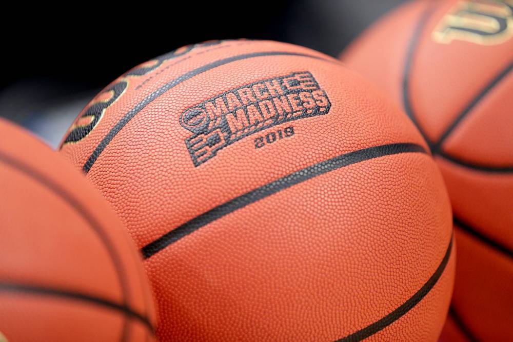 ViacomCBS Could See $350M Ad Hit In Q1 On Cancelled NCAA Basketball As TV Industry Faces Live Sports Scarcity - deadline.com - county Miller - county Imperial
