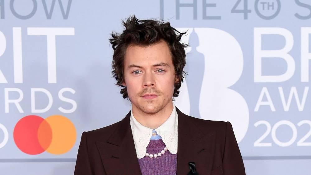 Harry Styles Broke The Internet With A Pair Of Fishnet Stockings - www.mtv.com - Britain