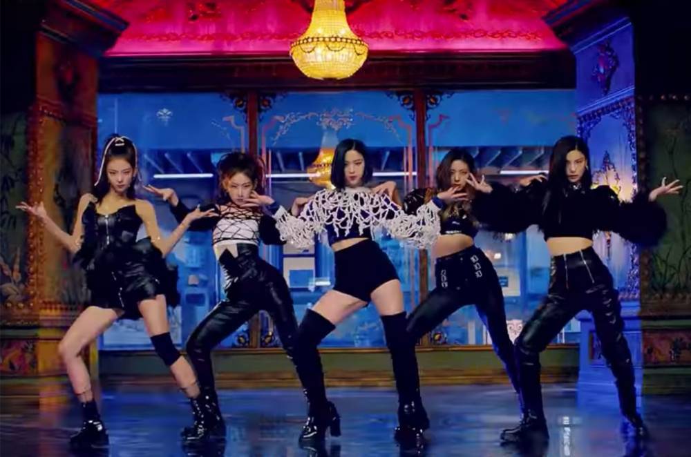 ITZY Score First Top 5 on World Albums Chart With 'It'z Me' - www.billboard.com