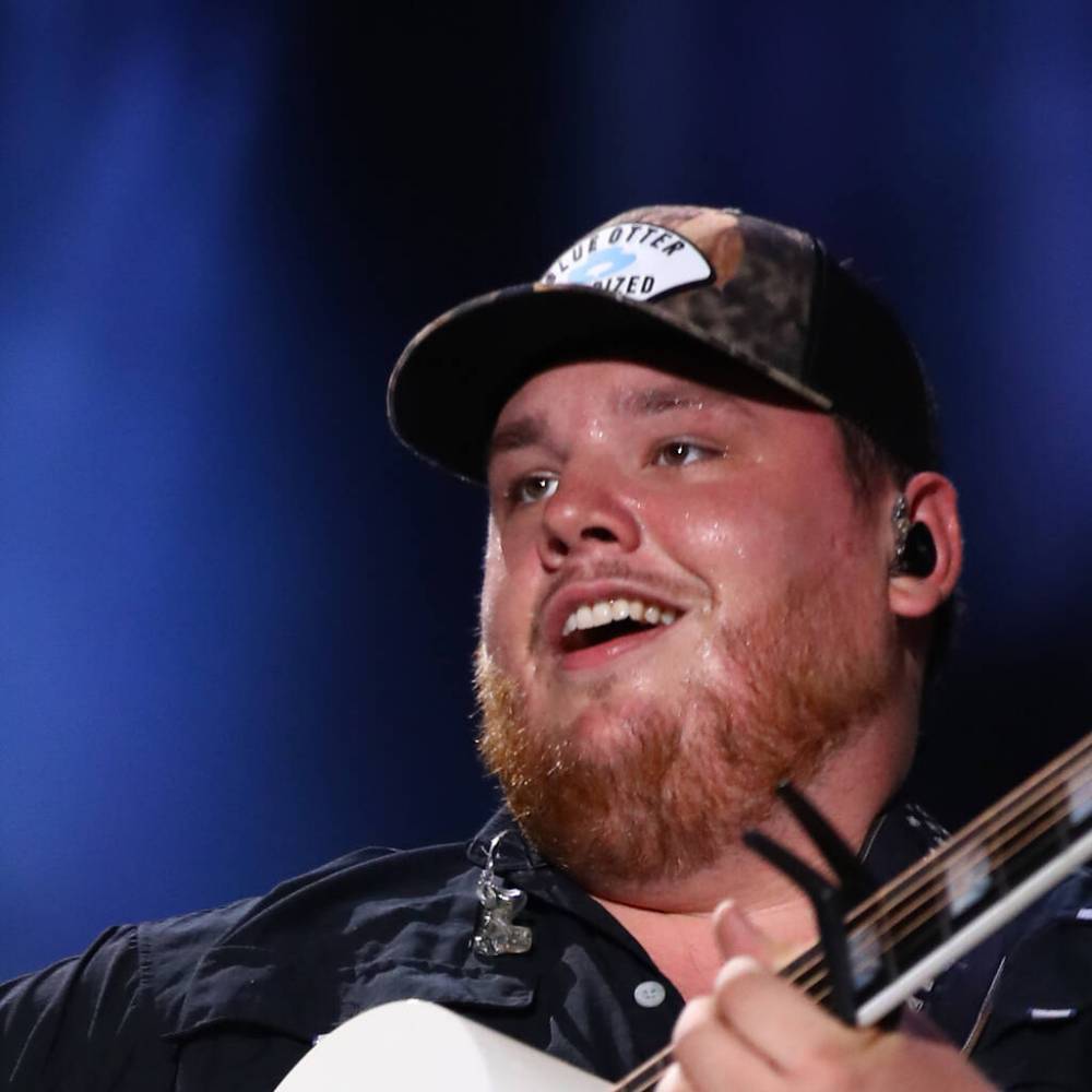 Luke Combs planning weekly online shows - www.peoplemagazine.co.za