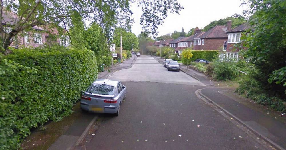 Shots fired at house and taxi in Cheadle - www.manchestereveningnews.co.uk