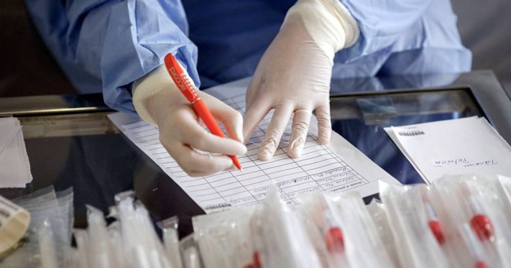 UK set for 'gamechanger' coronavirus testing kits 'as simple as pregnancy test', Prime Minister says - www.manchestereveningnews.co.uk - Britain