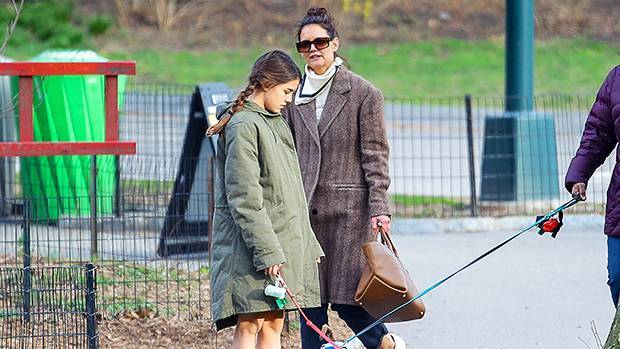 Suri Cruise, 13, Looks So Grown Up While Walking Her Dogs With Mom Katie Holmes in NYC - hollywoodlife.com - New York - county Holmes