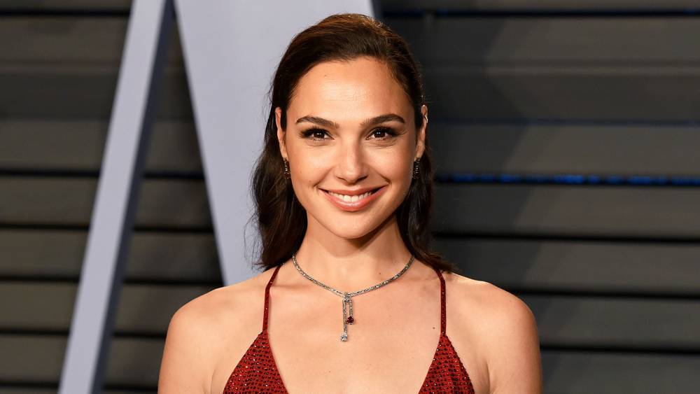 Gal Gadot Is Getting Dragged on Twitter for Her Celebrity Social-Distancing Singalong - stylecaster.com