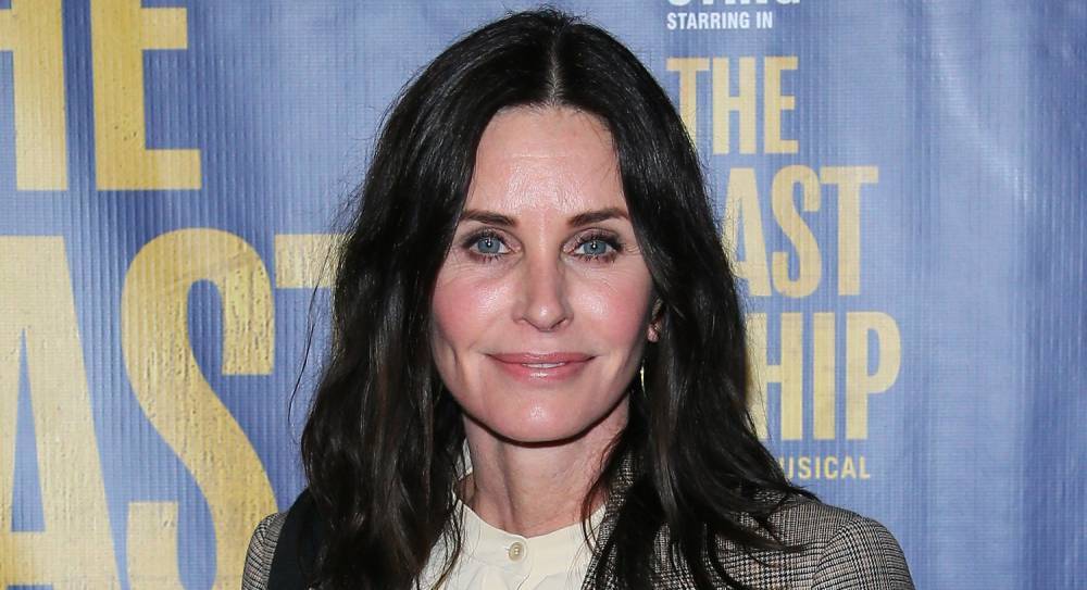 Courteney Cox to Star in Horror-Comedy Pilot at Starz! - www.justjared.com