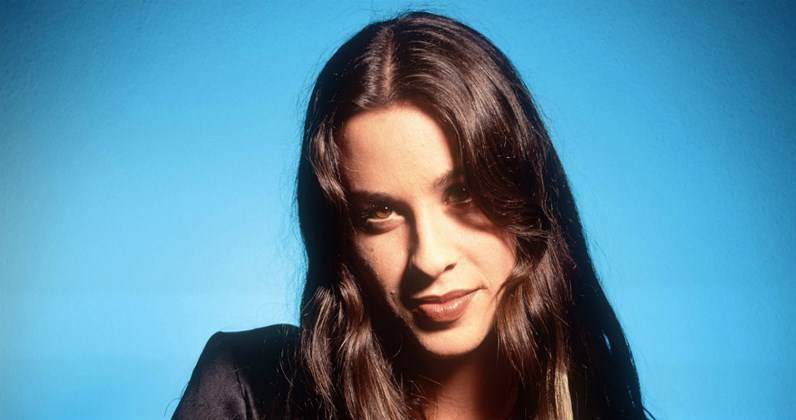Alanis Morissette's Jagged Little Pill at 25: From slow-burner to trailblazer - www.officialcharts.com
