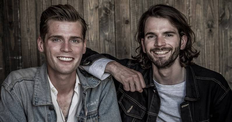 Hudson Taylor in pursuit of first Number 1 on the Official Irish Albums Chart with Loving Everywhere I Go - www.officialcharts.com - Ireland - Taylor - county Hudson