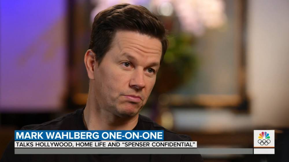Mark Wahlberg Takes Another Swipe At Dr. Oz, Insists He ‘Squashed Him Like A Grape’ In Pushup Showdown - etcanada.com