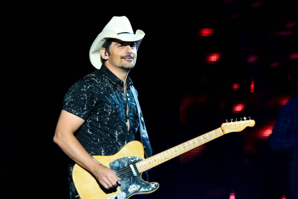 Brad Paisley Is Taking Fan Requests For His Live Stream Performances - etcanada.com