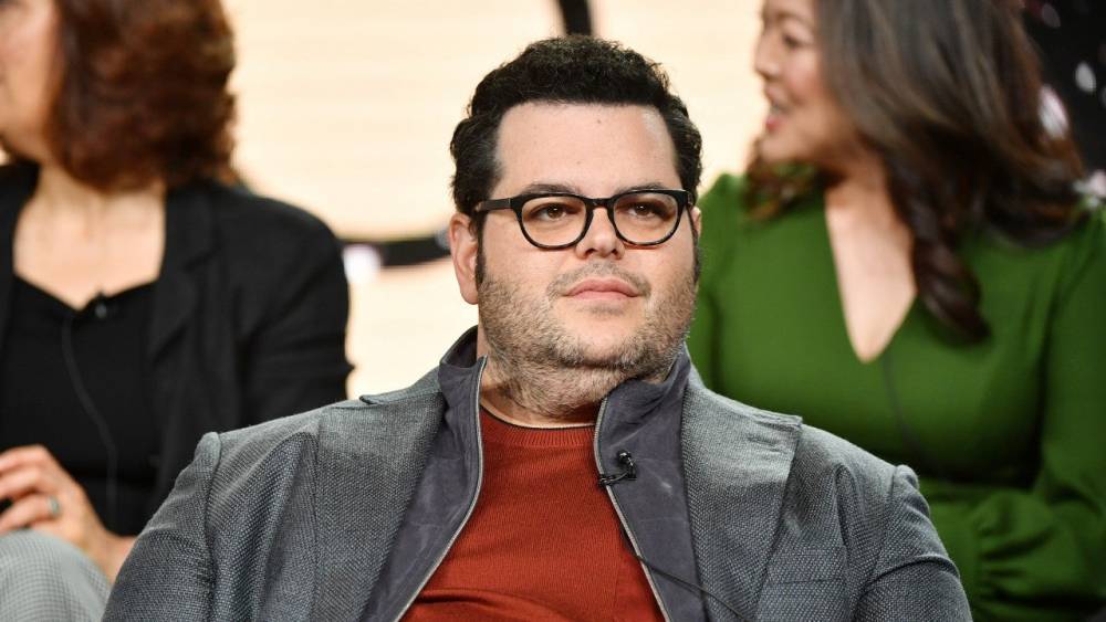 Josh Gad Shares Video of Himself Crying to Let People Know It's OK to be Emotional - www.etonline.com